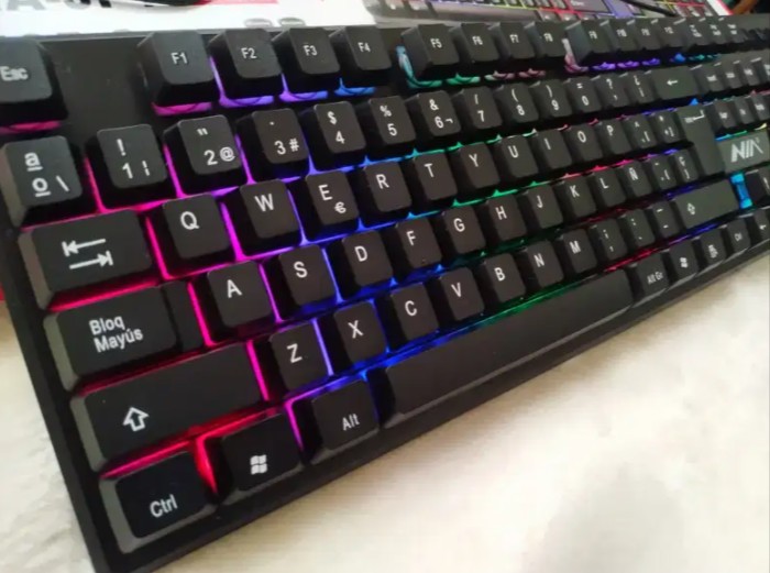 Teclado Gamer iluminado marca Nia - Chinovedades